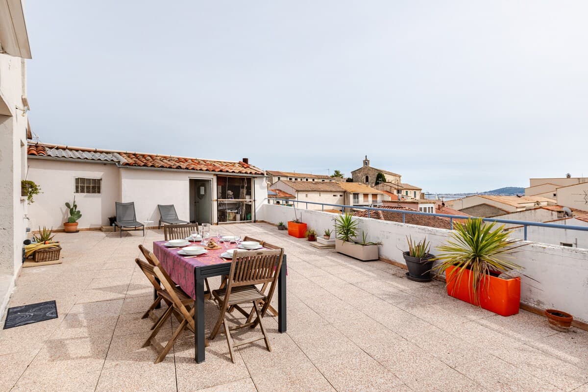 La terrasse de Mèze :duplex climatisé, grande terrasse vue étang, tout à pied ! - Photo 2