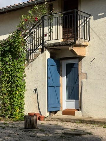 Studio dans une maison ancienne - Photo 1