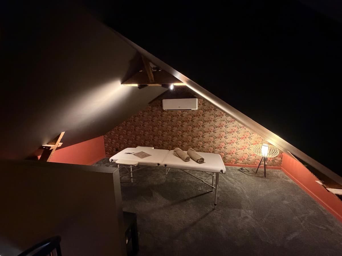 Suite Napoléon, jacuzzi et sauna près de Rennes - Photo 7