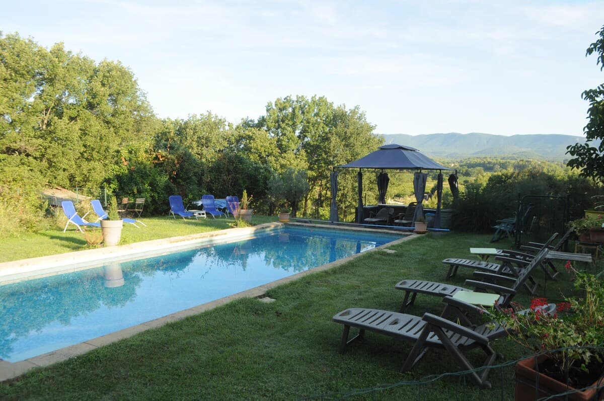 Appartement vue Luberon, piscine à partager, à La Tour-d'Aigues - Photo 1