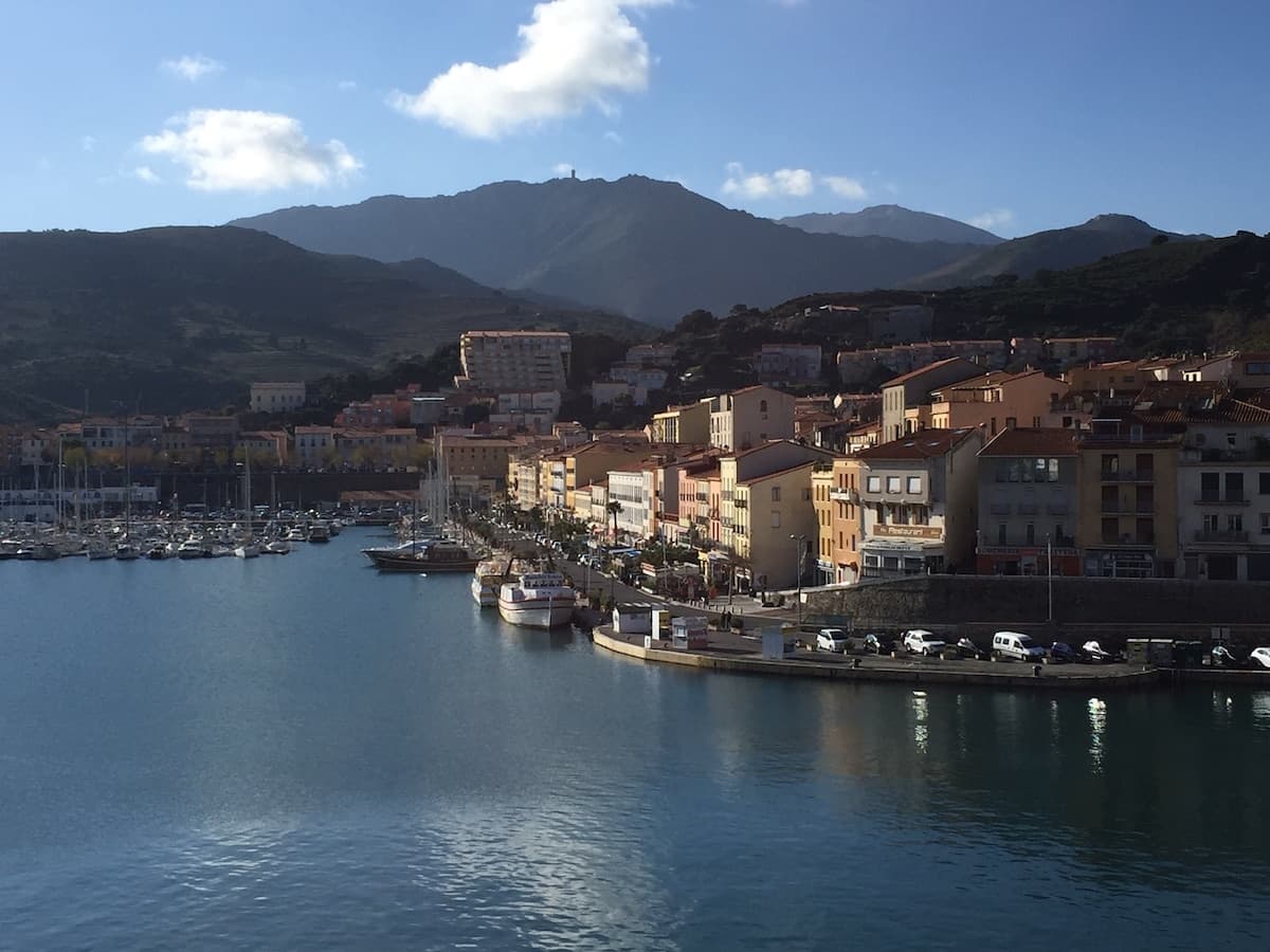 Loft du soleil, 3*, vue port et montagne à Port-Vendres, proche des criques et de Collioure - Photo 1