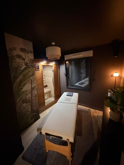 Suite Joséphine, jacuzzi et sauna privatifs à Guipry-Messac - Photo 2
